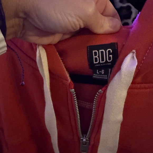 Urban outfitters cropped jacket red denim and sweatshirt size large - Picture 4 of 4